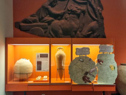 Fotografia da sala romana do Museu de Lisboa - Palácio Pimenta