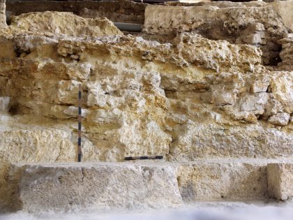 Pormenor de muralha no sítio arqueológico do Museu de Lisboa - Teatro Romano