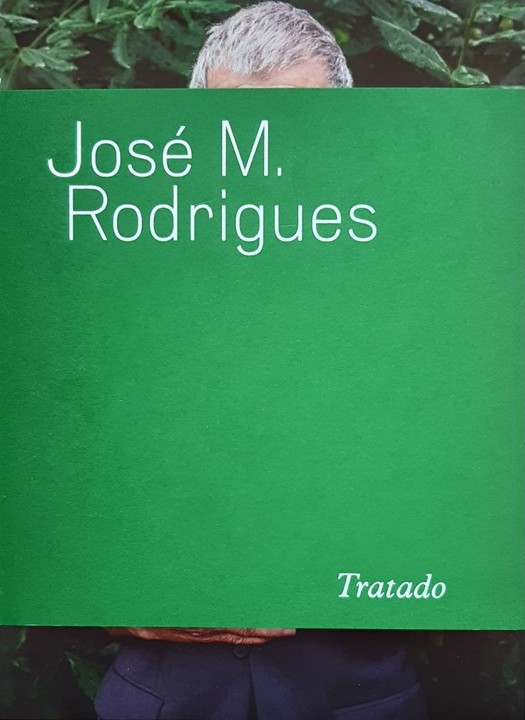 Cover wrapped with a green band displaying the titles “José M. Rodrigues” and “Tratado”